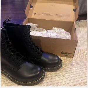 Dr. Martens Black 1460 Smooth Boots